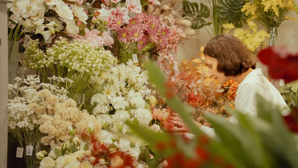 imagem de uma loja que vende flores artificiais